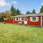 Three-bedroom Vaeggerlose With A Fireplace 08 Boto By