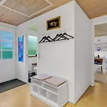 Дом отдыха Three-bedroom Vaeggerlose With A Fireplace 08