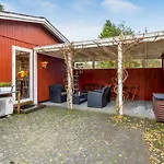 Three-bedroom Vaeggerlose With A Fireplace 08 Bøtø By