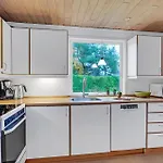 Three-bedroom Vaeggerlose With A Fireplace 08
