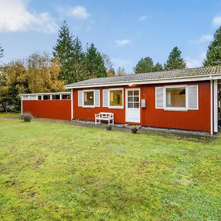 Three-bedroom Vaeggerlose With A Fireplace 08 Boto By