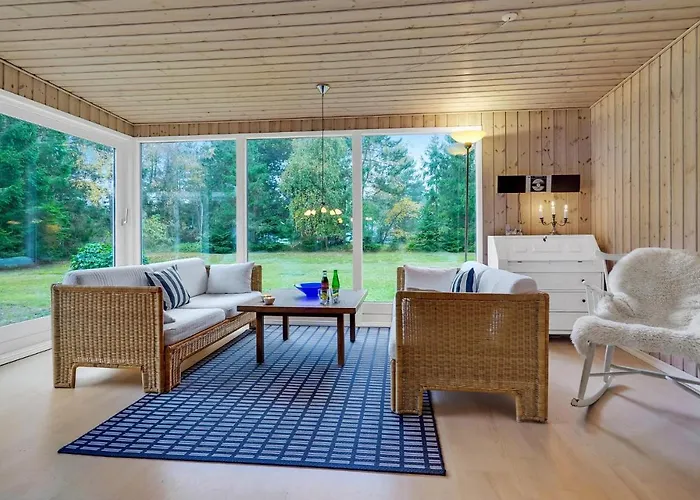 Three-bedroom Vaeggerlose With A Fireplace 08 度假居 *