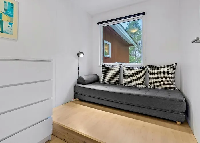 Three-bedroom Vaeggerlose With A Fireplace 08