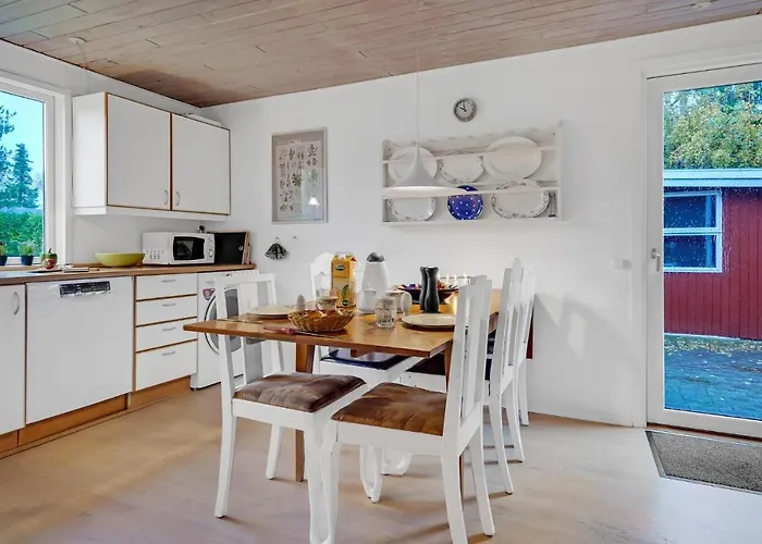 Three-bedroom Vaeggerlose With A Fireplace 08 Dom wakacyjny